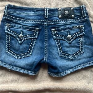 Miss Me Blue Jean Shorts with Ornate Stitching size 29
